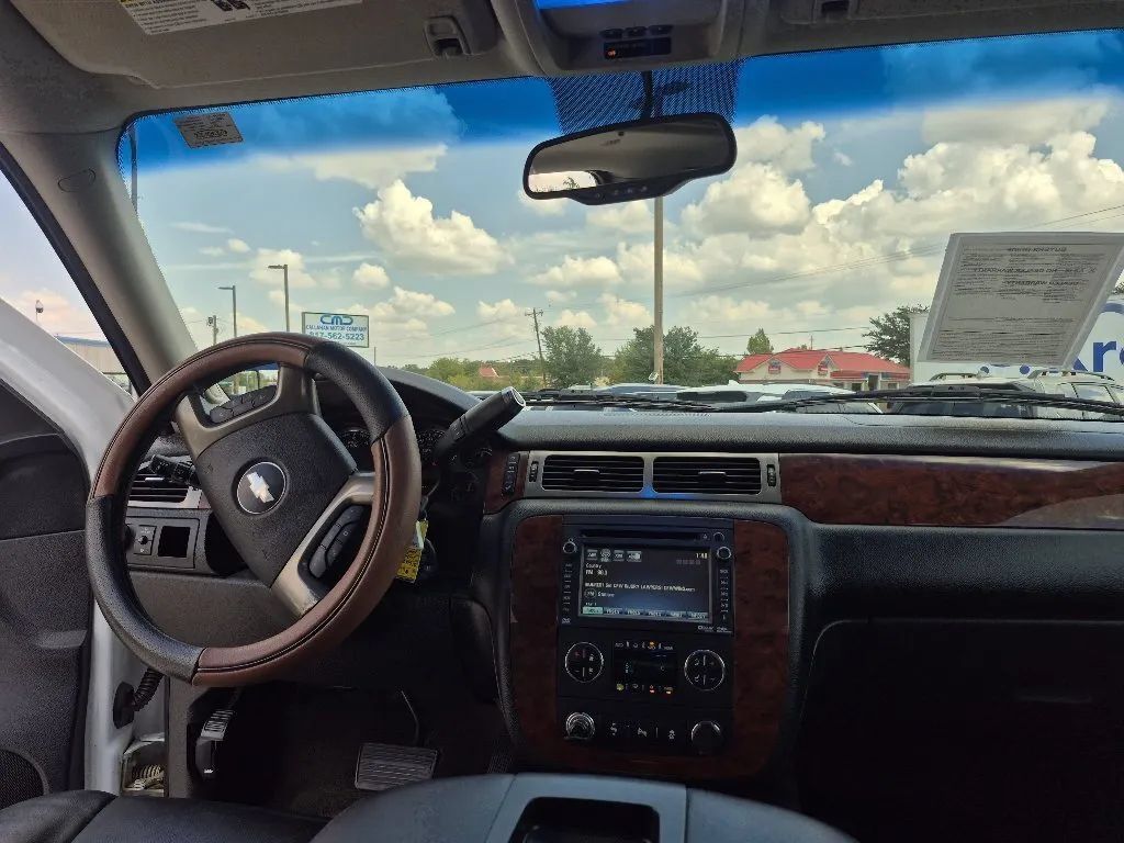 Used 2012 Chevrolet Tahoe LTZ RWD image 26