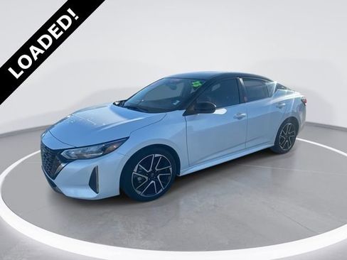 Certified 2025 Nissan Sentra SR image 1