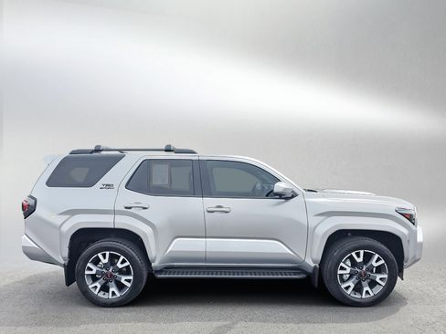 Used 2025 Toyota 4Runner TRD Sport Premium AWD/4WD image 6