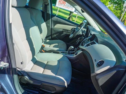 Used 2013 Chevrolet Cruze Eco FWD image 17