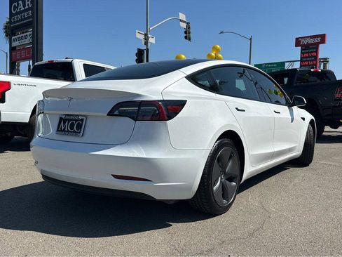 Used 2023 Tesla Model 3 Standard Range image 13