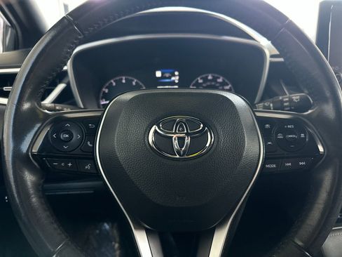 Used 2024 Toyota Corolla SE w/ SE Package image 21