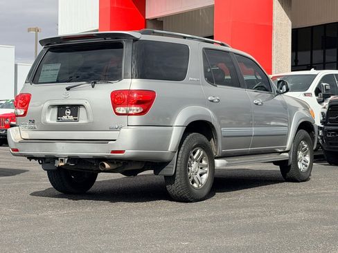 Used 2005 Toyota Sequoia Limited image 35