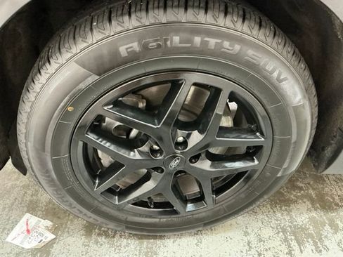 Used 2024 Ford Edge SEL AWD/4WD image 10