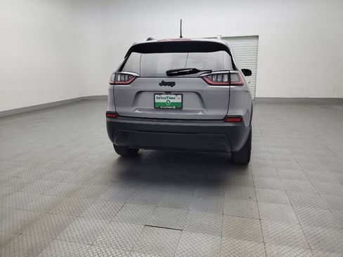 Used 2020 Jeep Cherokee Latitude Plus image 7