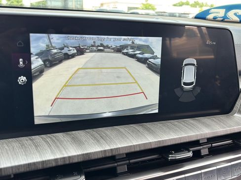 Used 2025 Kia Telluride EX w/ EX Captain's Chair Package FWD image 15