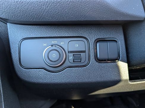 Used 2024 Mercedes-Benz Sprinter 2500 image 41
