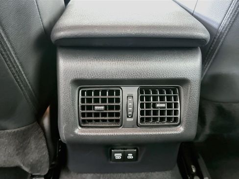 Used 2025 Toyota Camry SE FWD image 25