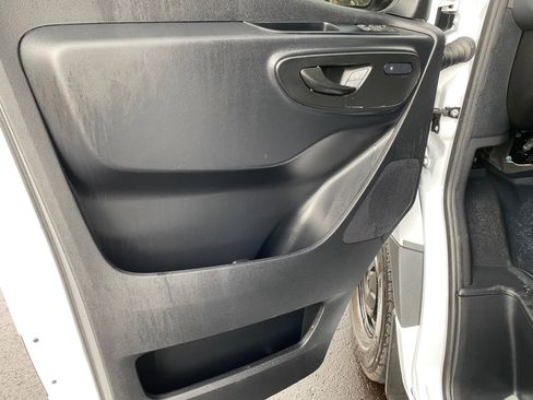 Used 2025 Mercedes-Benz Sprinter 2500 image 27