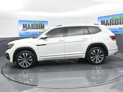 Used 2023 Volkswagen Atlas SEL Premium AWD/4WD image 2