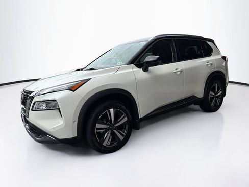 Certified 2023 Nissan Rogue SL w/ SL Premium Package AWD/4WD image 3