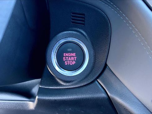 Used 2025 Subaru Outback Onyx Edition XT w/ Popular Package #2 image 32