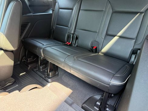 Used 2021 GMC Yukon SLT w/ SLT Luxury Plus Package AWD/4WD image 20