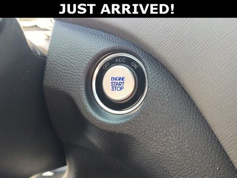 Used 2018 Hyundai Santa Fe Sport w/ 2.4L Value Package 02 image 14