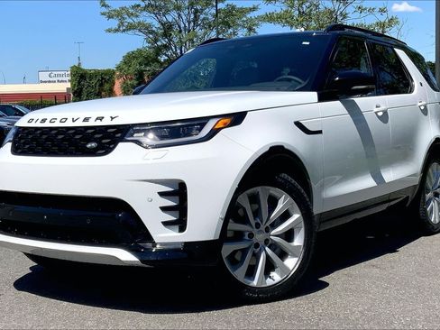 New 2026 Land Rover Discovery Dynamic SE AWD/4WD image 1