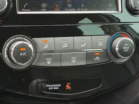 Used 2020 Nissan Rogue S FWD image 20