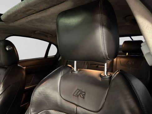 Used 2011 Jaguar XF R RWD image 37