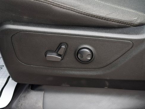 Used 2023 RAM 1500 Big Horn AWD/4WD image 34