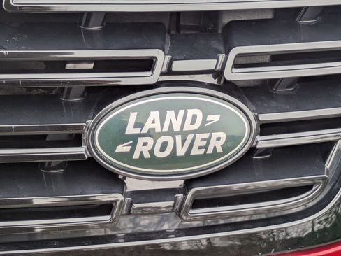 Certified 2024 Land Rover Range Rover Sport SE image 31