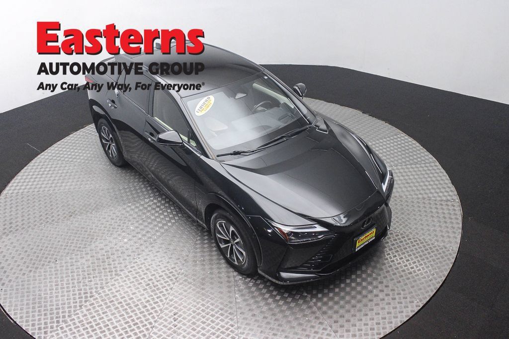 Used 2023 Lexus RZ 450e Premium w/ Technology Package AWD/4WD image 3