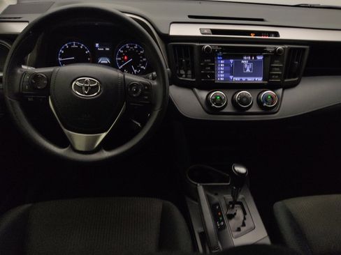 Used 2017 Toyota RAV4 LE FWD image 22