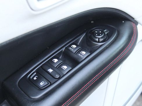 Used 2018 Jeep Compass Limited w/ Navigation Group AWD/4WD image 23