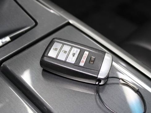 Used 2014 Acura RLX image 12