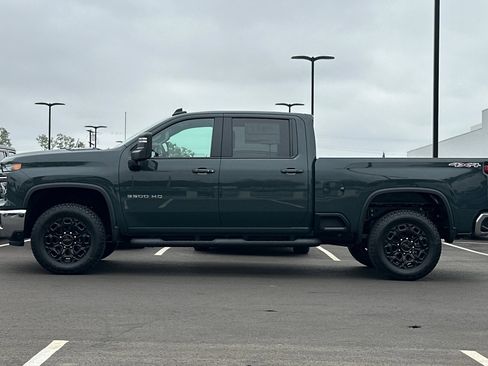 New 2026 Chevrolet Silverado 3500 LT image 7