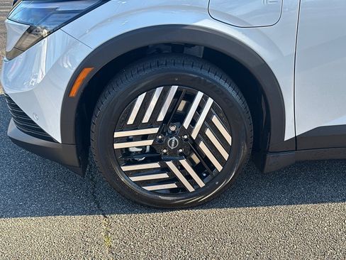 New 2026 Nissan Leaf SV+ image 11