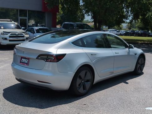 Used 2018 Tesla Model 3 Long Range RWD image 5