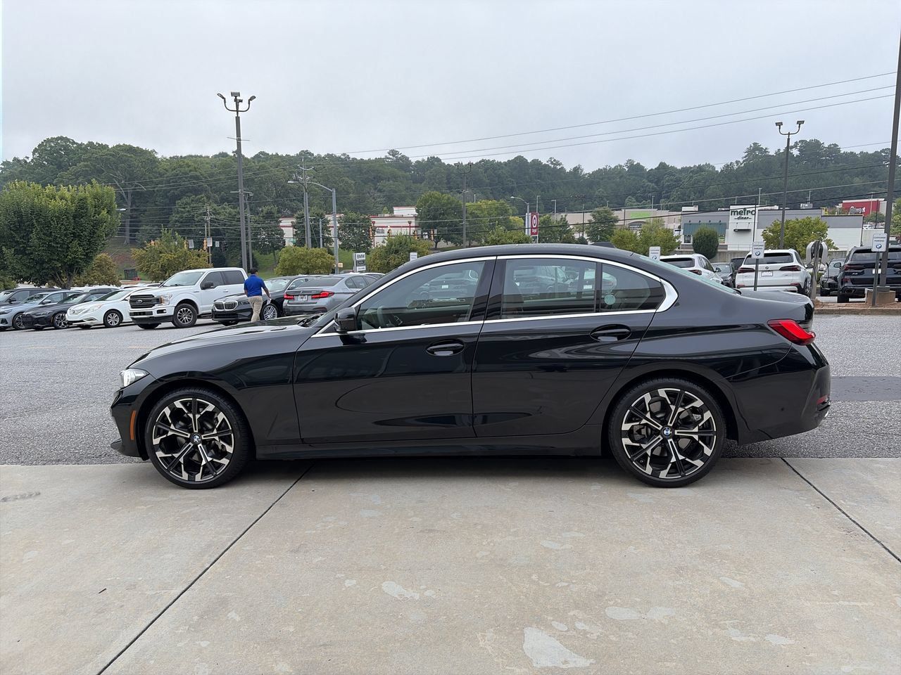 Certified 2026 BMW 330i Sedan RWD image 5