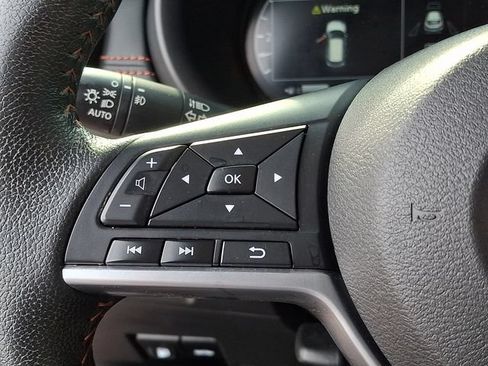Used 2023 Nissan Kicks SR w/ SR Premium Package FWD image 17