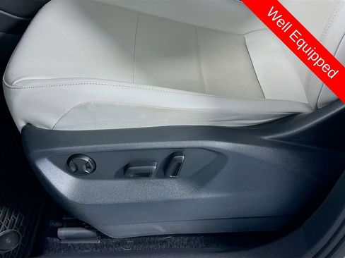 Used 2021 Volkswagen Tiguan SE R-Line FWD image 18