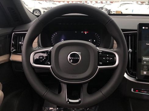 New 2026 Volvo XC90 B5 Plus image 18