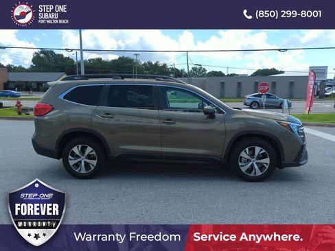 Used 2023 Subaru Ascent Premium w/ Convenience Package AWD/4WD image 8