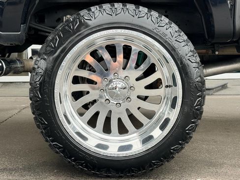 Used 2024 Ford F250 Platinum image 13