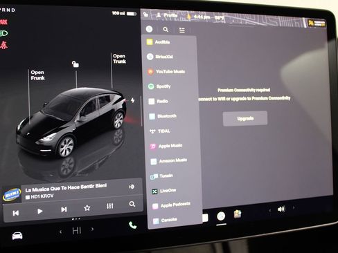 Used 2024 Tesla Model Y Long Range image 10