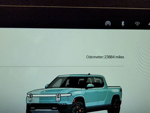 Used 2023 Rivian R1T Adventure image 16