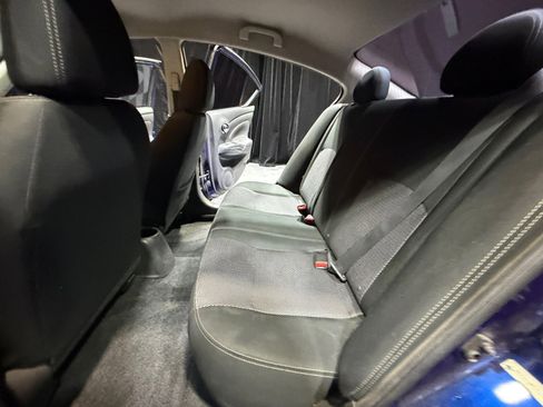 Used 2019 Nissan Versa SV FWD image 17