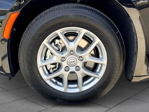 New 2026 Chrysler Pacifica Select image 11