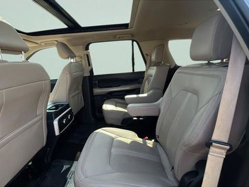 Used 2024 Ford Expedition Limited AWD/4WD image 22