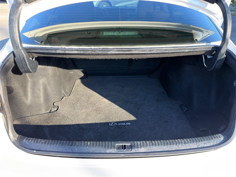 Used 2016 Lexus IS 200t RWD image 5