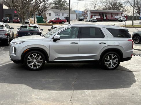 Used 2022 Hyundai Palisade SEL w/ 8P Bench Seat Package image 3