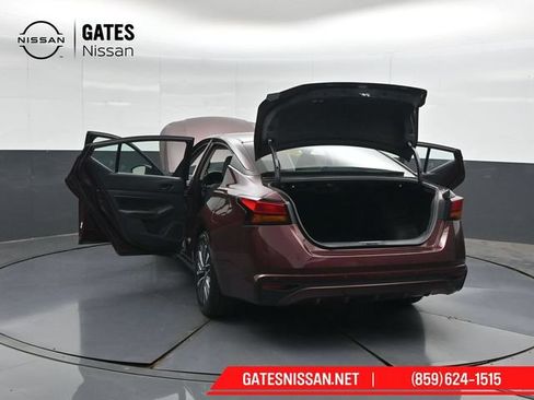 Used 2025 Nissan Altima 2.5 SV FWD image 53