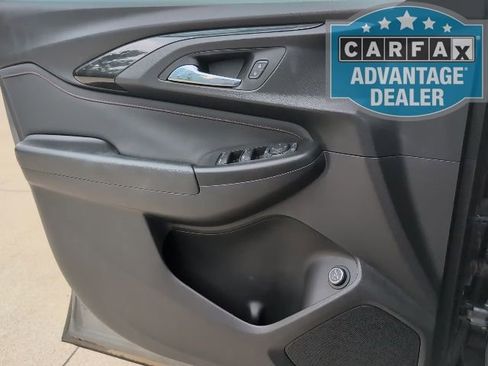 Used 2021 Chevrolet TrailBlazer RS w/ Sun and Liftgate Package FWD image 15
