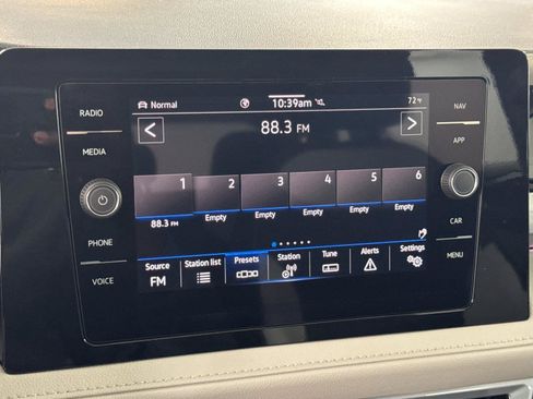 New 2026 Volkswagen Taos SEL AWD/4WD image 17
