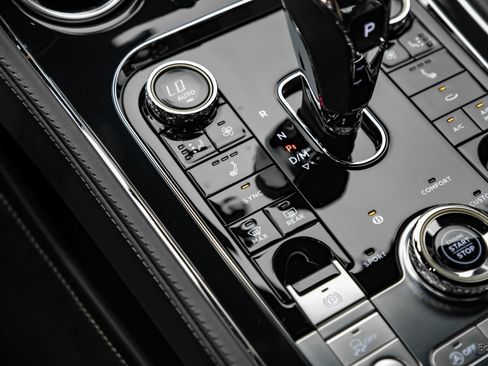 Used 2022 Bentley Continental GT AWD/4WD image 59