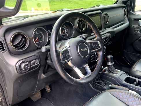 Used 2021 Jeep Wrangler Unlimited Sahara AWD/4WD image 15