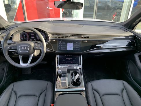 Certified 2025 Audi Q7 Premium Plus w/ Premium Plus Package image 17