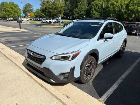 Used 2021 Subaru Crosstrek 2.5i Limited w/ Moonroof Package 1 AWD/4WD image 3